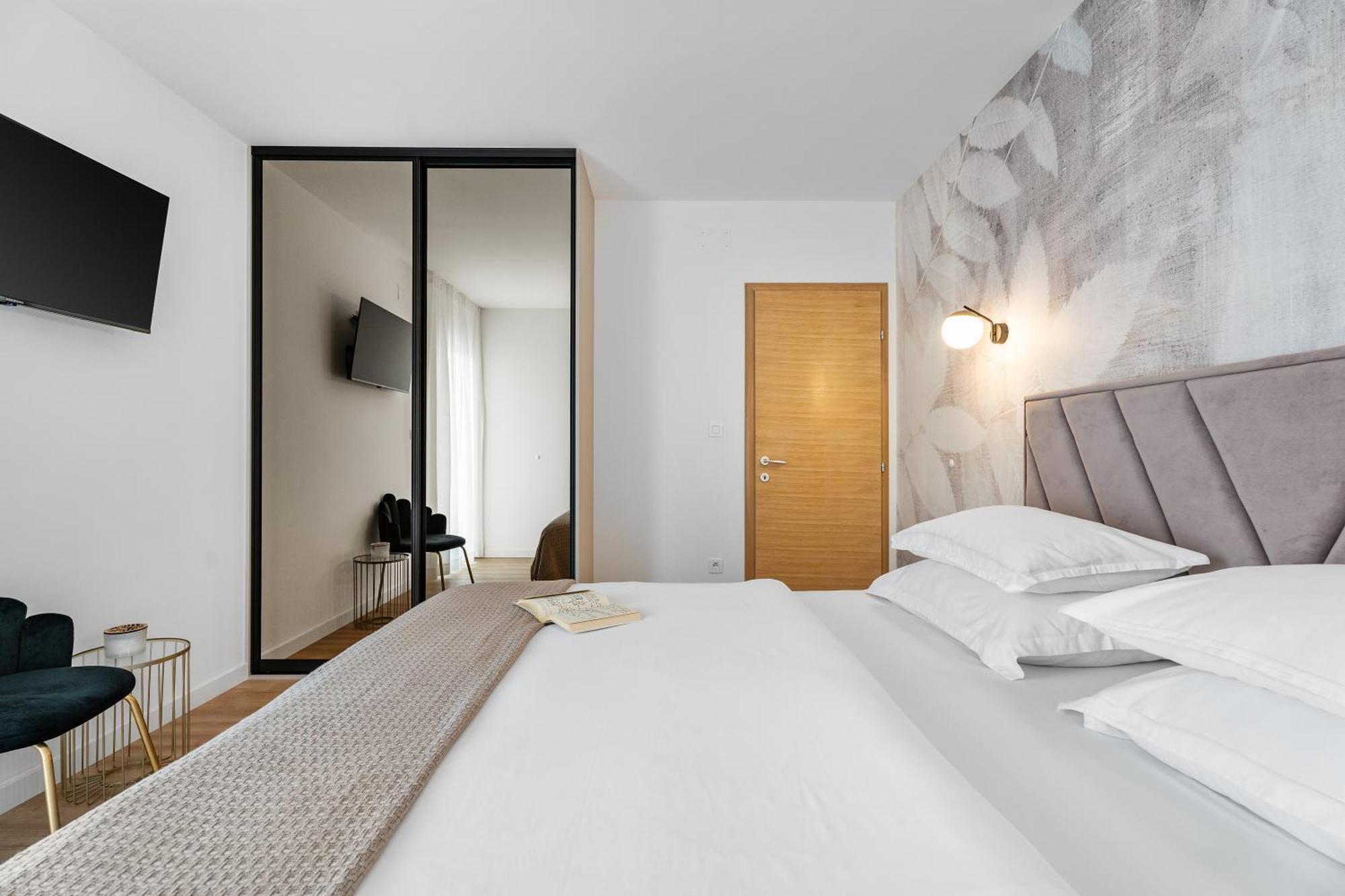 Apartments Bakota Omis Exterior photo