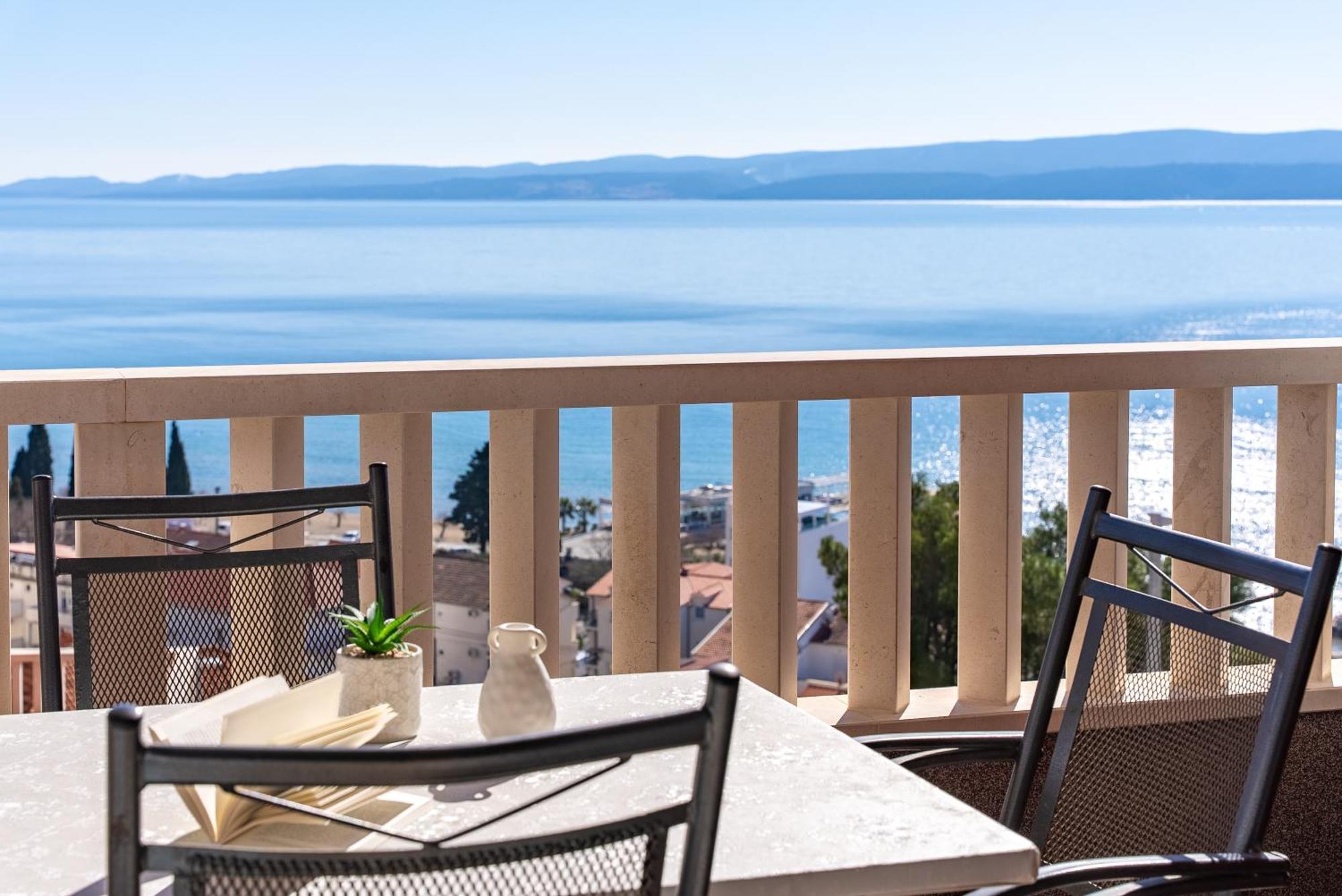 Apartments Bakota Omis Exterior photo